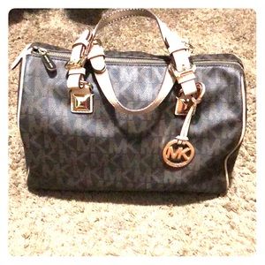 MK Dr Purse!
